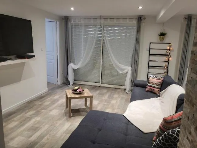 loft du sud ouest av clim , garage , amazon prime vidéo , toutes commodité Laplume